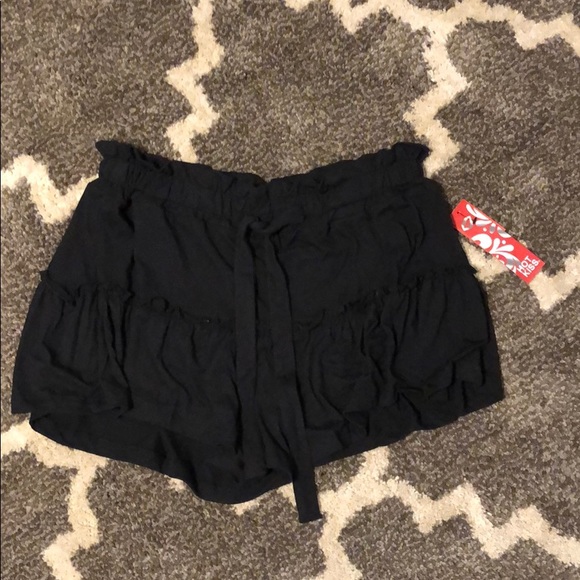 Pants - Soft black shorts
